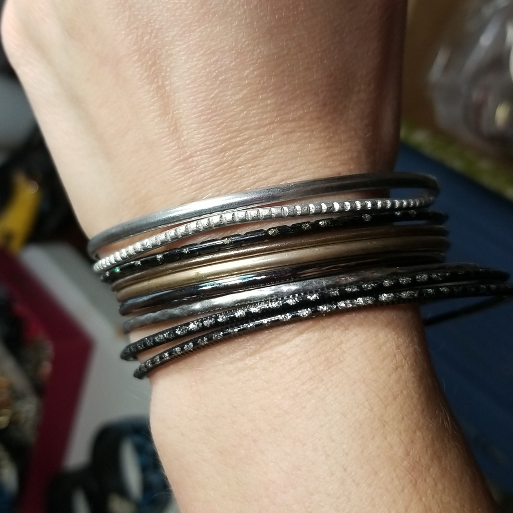 9 Piece Bangle Set Multi Colored